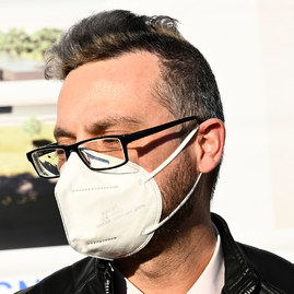 Zväčšiť fotografiu - V bojnickej nemocnici začala výstavba nového urgentného príjmu - 20201118_BOJ_nemocnica_028w