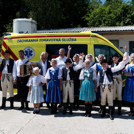 Zväčšiť fotografiu - V myjavskej nemocnici uviedli do života nové sanitné vozidlo rlp - 20200710_MY_NsP_sanitka_035w