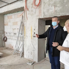 Zväčšiť fotografiu - V myjavskej nemocnici vzniká nové oddelenie multiodborovej intenzívnej starostlivosti - IMG_20210217_134656