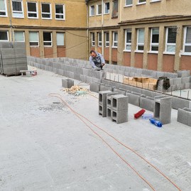 Zväčšiť fotografiu - V považskobystrickej nemocnici napreduje výstavba moderného diagnostického centra - 20201023_110359