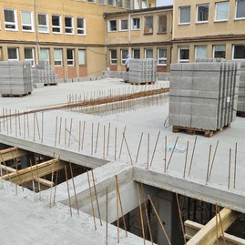 Zväčšiť fotografiu - V považskobystrickej nemocnici napreduje výstavba moderného diagnostického centra - 20201023_110617