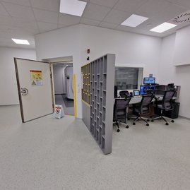 Zväčšiť fotografiu - V trenčíne pribudla moderná magnetická rezonancia - 20231023_095059
