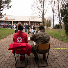 Zväčšiť fotografiu - Vkoc v trenčíne a prievidzi budú najbližší víkend očkovať len pfizerom - TSK_VKOC PD otvorenie_web (69)