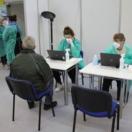 Zväčšiť fotografiu - Vo vkoc v trenčíne očkujeme v piatok i sobotu - IMG_0015