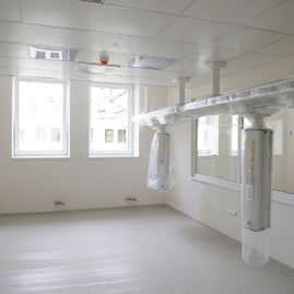 Za sedem mesiacov prinavrátili život prvej časti 13 rokov chátrajúceho monobloku operačných sál - 20170921_PD_kontrolny_den_nemocnica_034r