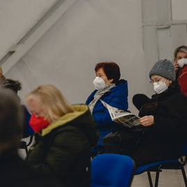 Zväčšiť fotografiu - Župa za prvý víkend zaočkovala 3 440 ľudí - TSK_Otvorenie VKOC Trenčín-89