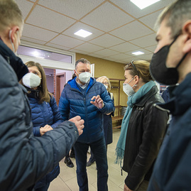 Zväčšiť fotografiu - Župa začne veľkokapacitne očkovať už aj v regióne hornej nitry - TSK_VKOC PD_príprava_mini (35 of 47)