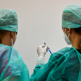 Zväčšiť fotografiu - Župy sú pripravené pomôcť vláde s rýchlejším očkovaním - DSC_2158