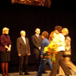Horná nitra slávnostne poctila šíriteľov kultúry - Kultura9-2009-oceneni-lekyrova-povazan-dobias