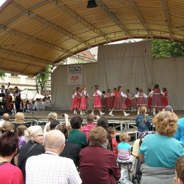 Trenčianske námestie žilo folklórom - P6090491 resize