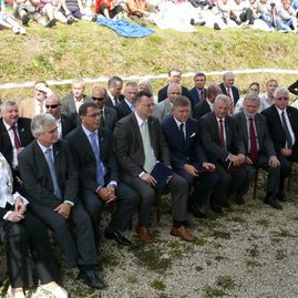 Veľká javorina privítala účastníkov slávností bratstva čechov a slovákov - P1240987