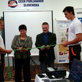 Nové školiace stredisko v soš považská bystrica - výsledok spolupráce  školy a firiem - Dsc00015 resize