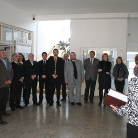 Prezentácia obnoveného gymnázia j. jesenského v bánovciach nad bebravou