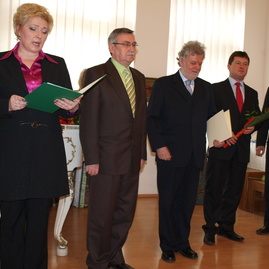 V galérii m. a. bazovského v trenčíne prevzalo ocenenie 21 pedagógov - P3287831