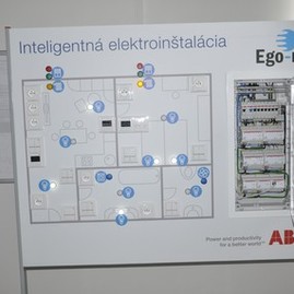 Výnimočné  laboratórium inteligentných elektroinštalácií v soš stará turá -  dsc0057