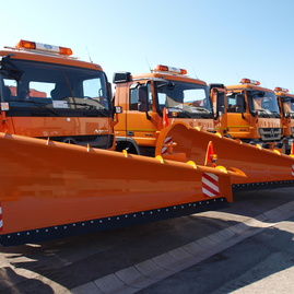 Nová technika na údržbu ciest - P8318813