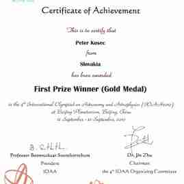 Predseda tsk prijal talentovaného študenta petra koseca - Peter kosec 4th ioaa china 2010 gold medal
