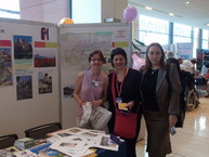 Srbské novinárky v stánku tsk