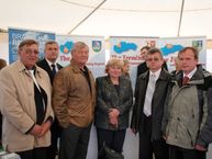 Poslanci tsk v hlavnom meste európy - V-stanku-tsk-na-oslavach-5.vyrocia-vstupu-sr-do-eu-12.maj-2009-brusel