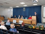 Zväčšiť fotografiu - Akadémia tretieho veku začala písať svoj 35. ročník - 20210914_140059