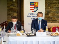 Zväčšiť fotografiu - Aktuálne otázky predmetom druhého tohtoročného rokovania sk8 - DSC08023_1