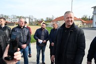 Zväčšiť fotografiu - Bezpečnejšia cesta cez machnáč