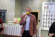 Brány piateho vianočného trhoviska na župnom úrade sa uzavreli - IMG_1936