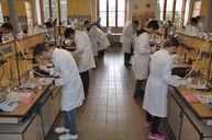 Zväčšiť fotografiu - Celoštátne kolo chemickej olympiády ovládla soš nováky - 88101522_10156656763256292_8436770165529509888_o