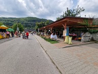Zväčšiť fotografiu - Cez víkend sa prestrihávali pásky i oslavovali výročnice - 20230826_103942