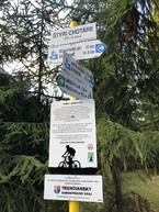 Zväčšiť fotografiu - Cyklisti sa môžu tešiť na obnovené aj nové značenie trás - 488 - Štyri chotáre (1)