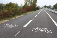 Cyklistickú bodku za dod tsk 2018 dali trenčiansky župan a hejtman zlínskeho kraja priateľskou jazdou po druhom dokončenom úseku vážskej cyklomagistrály - IMG_6249