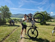 Zväčšiť fotografiu - Cykloturisti si trenčiansky kraj obľúbili - 20220618_092947