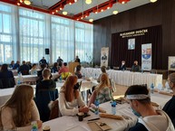 Zväčšiť fotografiu - Ďalšou aktivitou si uhrovec uctil jedného zo svojich významných rodákov - 20211022_091306