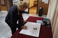 Zväčšiť fotografiu - Ďalšou aktivitou si uhrovec uctil jedného zo svojich významných rodákov - IMG_2996