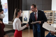 Zväčšiť fotografiu - Ďalšou aktivitou si uhrovec uctil jedného zo svojich významných rodákov - IMG_3244