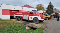 Zväčšiť fotografiu - Defibrilátory s poradovými číslami 53 a 54 odovzdané, ku koncu sa blíži aj mesiac úcty k starším - 20221023_105536