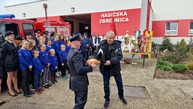 Zväčšiť fotografiu - Defibrilátory s poradovými číslami 53 a 54 odovzdané, ku koncu sa blíži aj mesiac úcty k starším - 20221023_110847