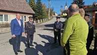 Zväčšiť fotografiu - Defibrilátory s poradovými číslami 53 a 54 odovzdané, ku koncu sa blíži aj mesiac úcty k starším - 20221023_121414