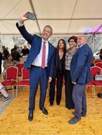 Zväčšiť fotografiu - Deviatym držiteľom beckovského slnka je prvý kozmonaut - 20230607_190016