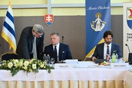 Zväčšiť fotografiu - Do okresov púchov a ilava pôjde viac ako 2 mil. eur, rozhodla o tom vláda na svojom výjazdovom rokovaní