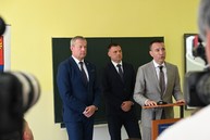 Zväčšiť fotografiu - Do okresov púchov a ilava pôjde viac ako 2 mil. eur, rozhodla o tom vláda na svojom výjazdovom rokovaní