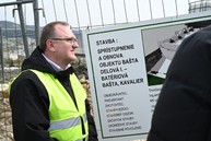 Zväčšiť fotografiu - Do trenčianskeho hradu prúdia miliónové investície