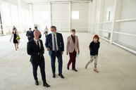 Zväčšiť fotografiu - Do trenčianskeho kraja výjazdovo zavítal minister školstva sr - 20200519_TSK_minister_Grohling_001_093w