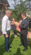 Zväčšiť fotografiu - Do výbavy dobrovoľných hasičov z vrchteplej pribudol defibrilátor - IMG_20220828_152120