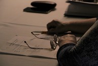 Zväčšiť fotografiu - Do života v kraji sa seniori môžu zapojiť ešte aktívnejšie - Rokovanie JDS_TSK marec (12)