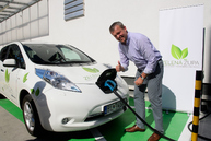 Dobiť baterky môžete už aj v považskej bystrici za menej ako pol hodinu - 20170802_PB_rychlonabijacka_elektromobil_010r
