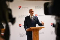 Zväčšiť fotografiu - Dva bratské národy sa opäť stretli na veľkej javorine