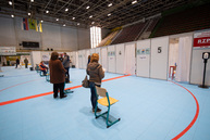 Zväčšiť fotografiu - Dve veľkokapacitné krajské očkovacie centrá, dva očkovacie dni a viac ako 4 100 zaočkovaných - TSK_VKOC PD otvorenie_web (79)