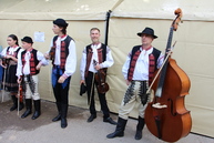 Zväčšiť fotografiu - Folklórna sobota v podaní jubilejných trenčianskych folklórnych slávností či festivalu dychových hudieb - IMG_0017