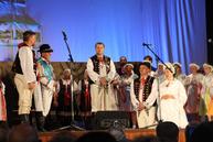 Folklórne podujatia v trenčianskom kraji roztočili sukne desiatkam folkloristiek - FS_LIBORCAN (1)